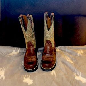 Ariat Fat Baby boots. Only worn a couple of times